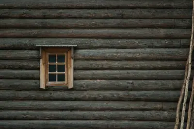 Log Cabins on the River Wye
